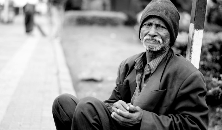 Ölen çocukları adına para toplandığını fark etti, suç duyurusunda bulundu