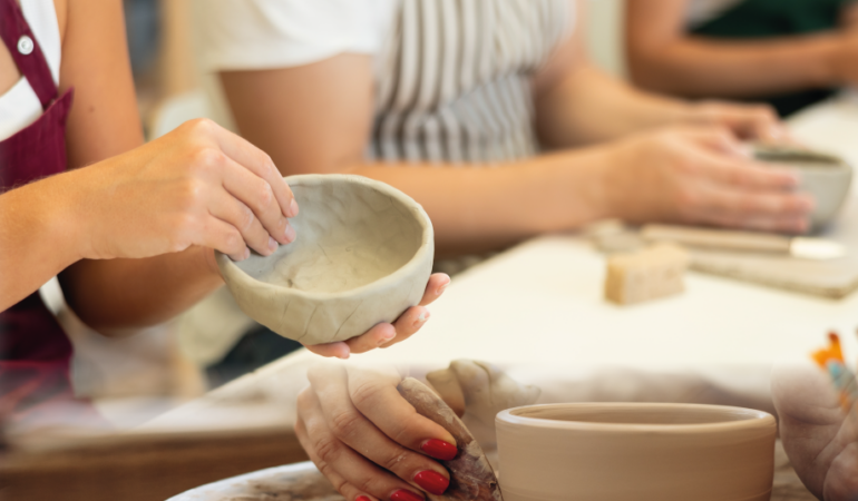 Moda'daki Claymore Art Studio Yeni Sezonda Yaratıcı Atölye Programlarını Başlatıyor