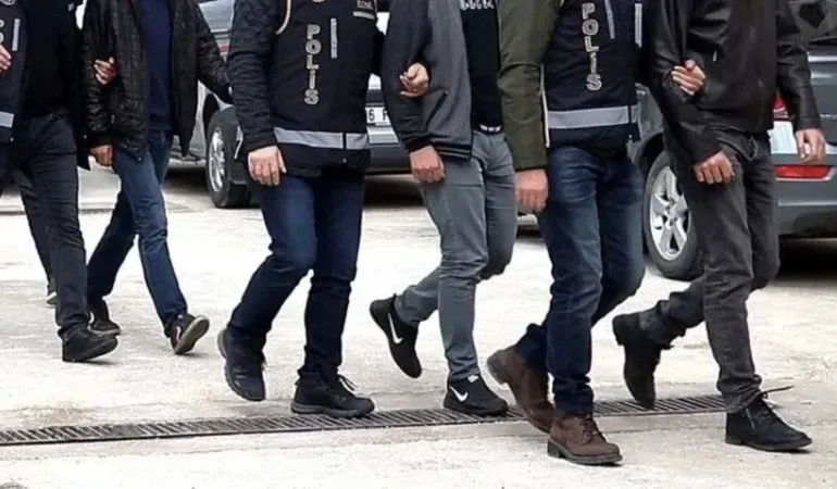 Ülke Genelindeki Sokaklar Güvende Operasyonlarında 2 Bin 447 Şüpheliye Adli İşlem Yapıldı