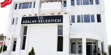 Adalar Belediye Meclisinde Gergin Başkanvekilliği Seçimi Sonrası Üç CHPli Disipline Sevk Edildi