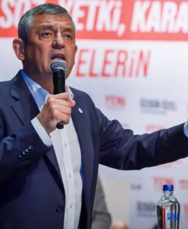 Özgür Özel Küçükçekmece Önseçiminde Fon İddialarını Gündeme Taşıdı ve Erken Seçim Çağrısı Yaptı