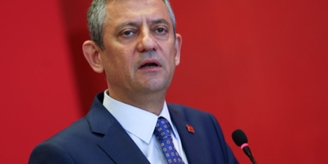 Özgür Özel Milletvekili Çalışma Toplantısında Yerel Yönetimler ve Bütçe Mesajı Verdi