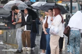 Meteoroloji Uyardı: Sıcaklıklar Düşerken Kuvvetli Yağış ve Sert Rüzgar Bekleniyor