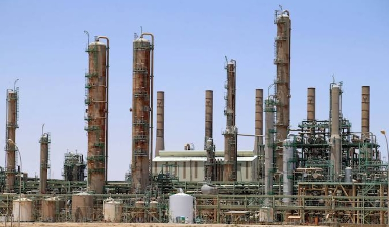 ABD'de Ticari Ham Petrol Rezervleri Beklentilerin Aksine 900 Bin Varil Arttı
