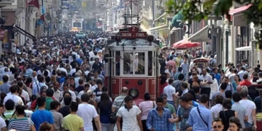 İstanbul'un Tarihi Meydan ve Caddelerinin Roma'dan Günümüze Uzanan İsim Serüveni