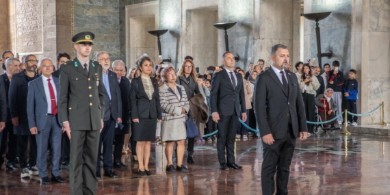 Muayenehane Hekimleri 1 Ekim Ulusal Muayenehane Hekimleri Gününde Anıtkabir'de Bir Araya Geldi