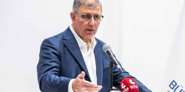 Saygı Öztürk Cemil Tugay ile Geçmişteki Parti Değiştirme Diyaloğunu Anlattı