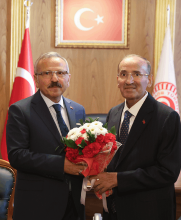 Bekir Bozdağ TBMM Başkanvekilliği Görevini Törenle Yusuf Beyazıt'a Devretti