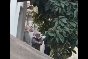 Esenyurt'ta Gecekondu Bahçesindeki Uyuşturucu Alışverişi Polis Kamerasında