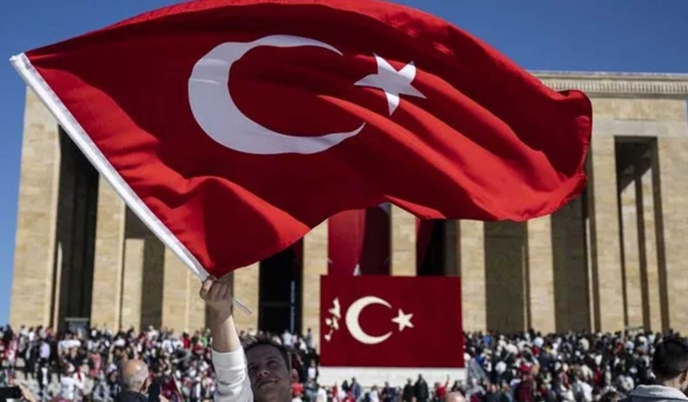 2026 Cumhuriyet Bayramı Tatilinde 28 Ekim Saat 13.00 İtibarıyla Mesai Duruyor