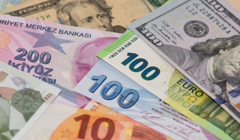 Dolar ve Avro Kurları Güne Yeni Zirve Seviyelerle Başladı